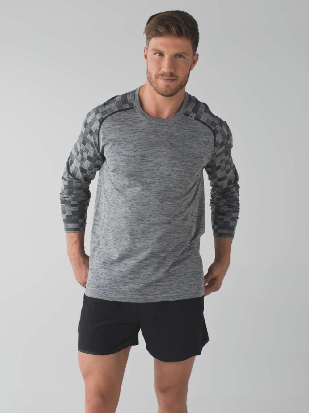 Lululemon Men's Metal Vent Tech Long Sleeve - Slate/Black